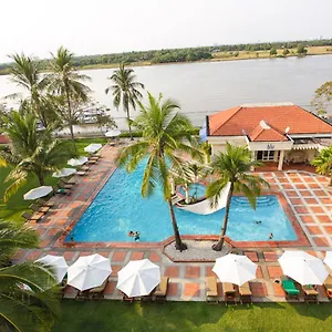 4* Aparthotel Riverside Serviced